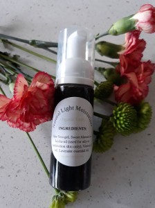 Natural Light Moisurizer with Activated Charcoal