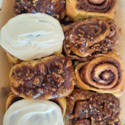 Maple Pecan Cinnamon Brioche Rolls - 4 count